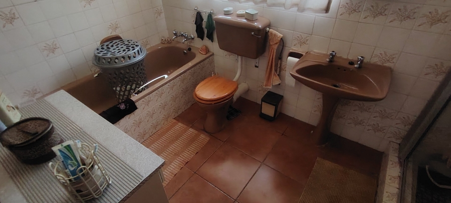 4 Bedroom Property for Sale in Flamwood North West